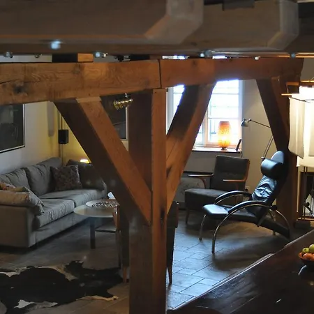 Obester Panzio バダチョニトマイ