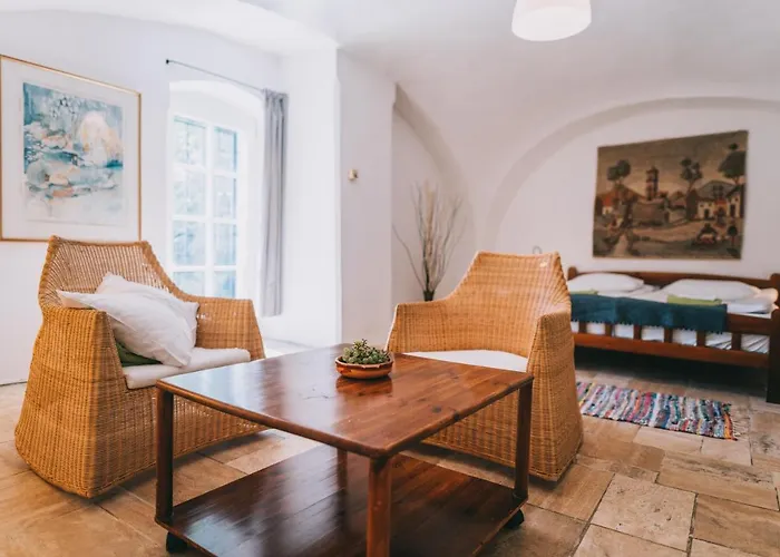 Guest house Obester Panzio 3*